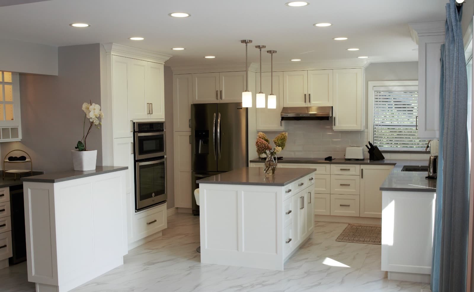 Beautiful custom kitchen cabinets by LGA Cabinet Solutions